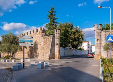 portugal/evora/attraction/porta-do-raimundo