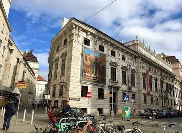 austria/eisenstadt/attraction/palais-lobkowitz