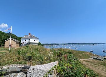 maine/hancock-county/attraction/fort-mcclary-state-historic-site
