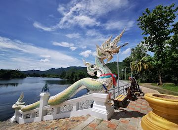 thailand/erawan-national-park/attraction/wat-mo-thao