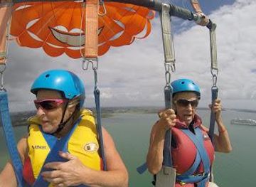 new-zealand/paihia/attraction/bay-of-islands-parasail