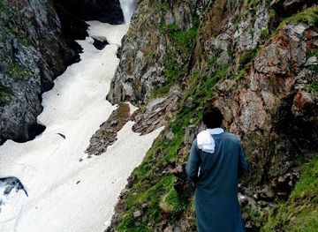 pakistan/kaghan/attraction/dunga-katha-waterfalls