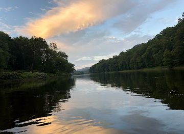 pennsylvania/delaware-valley/attraction/shawnee-river-trips