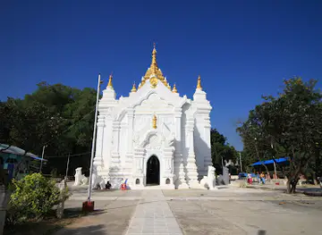 Sat Taw Yar Pagoda