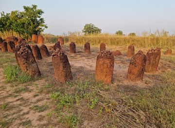 the-gambia/western-region/attraction/stone-circles-of-gambia