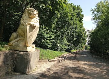ukraine/lviv/stryiskyi-park/attraction/vynnykivskyi-park