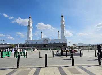 saudi-arabia/medina/attraction/qubaa-square