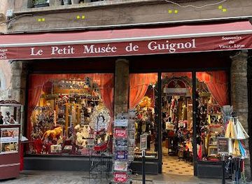 france/lyon/attraction/le-petit-musee-de-guignol