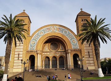 algeria/oran/sidi-el-bachir/attraction/joan-of-arc-square