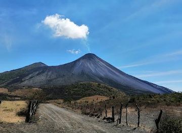 guatemala/guatemala-city/attraction/san-vicente-pacaya