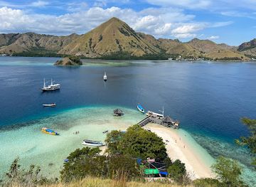 indonesia/east-nusa-tenggara/attraction/moringa-snorkeling-beach