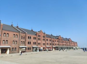 japan/tokyo/attraction/yokohama-red-brick-warehouse-1