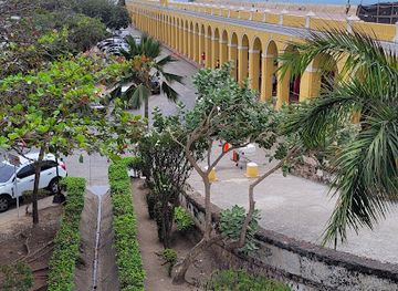 colombia/cartagena/el-laguito/attraction/walls-of-cartagena