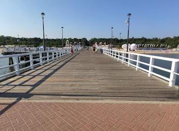 poland/gdansk/attraction/molo-w-brzeznie