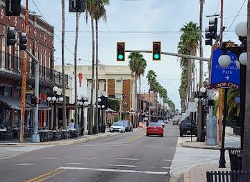 florida/tampa/ybor-city/attraction/viva-ybor-mural
