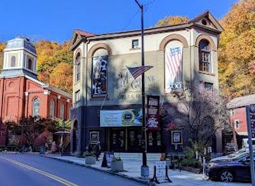 pennsylvania/allentown/attraction/the-mauch-chunk-opera-house