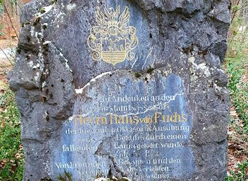 germany/altbayern/attraction/fuchs-denkmal