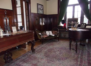 tennessee/west-tennessee/attraction/paris-henry-county-heritage-center