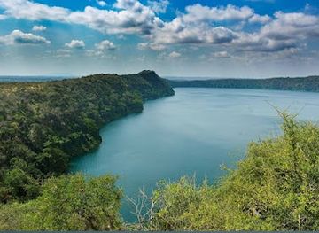 tanzania/kilimanjaro-region/attraction/lake-chala-viewpoint