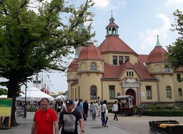 poland/pomerania/attraction/skwer-kuracyjny
