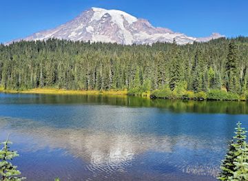 washington/mount-rainier-national-park/attraction/reflection-lake