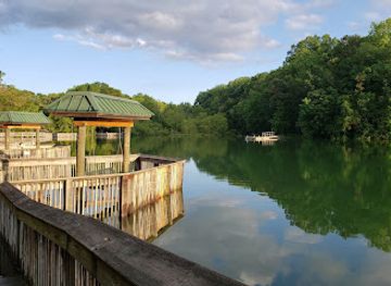 south-carolina/caesars-head-state-park/attraction/larry-w-abernathy-waterfront-park