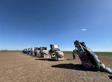 texas/amarillo/attraction/cadillac-ranch-sculpture-in-potter-county-texas