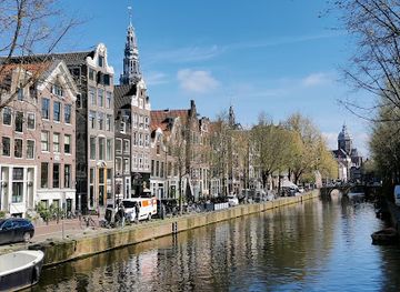 netherlands/amsterdam/attraction/oude-doelenstraat