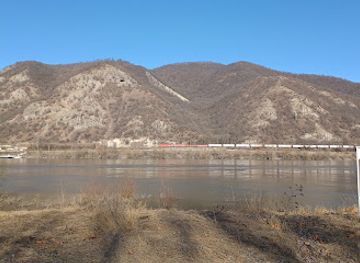 hungary/pilis-mountains/attraction/domos-predikaloszek-turista-elagazas