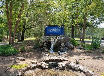 alabama/coastal-plain/attraction/majestic-caverns