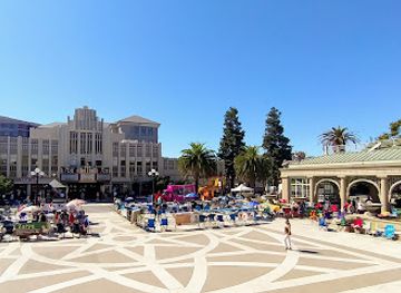 california/redwood-city/attraction/courthouse-square