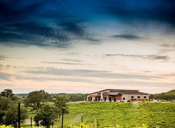 kansas/konza-prairie-biological-station/attraction/liquid-art-winery-and-estate
