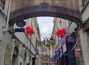 belgium/brussels/saint-josse-ten-noode/attraction/jeanneke-pis