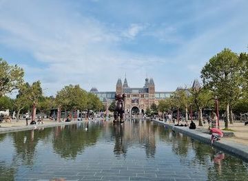 netherlands/amsterdam/attraction/museumplein