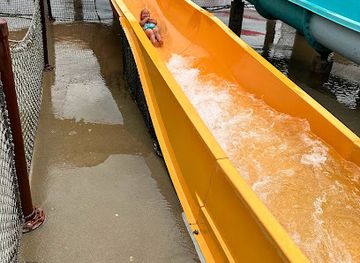 ohio/mason/attraction/splash-landing