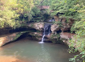ohio/hocking-hills/attraction/upper-falls