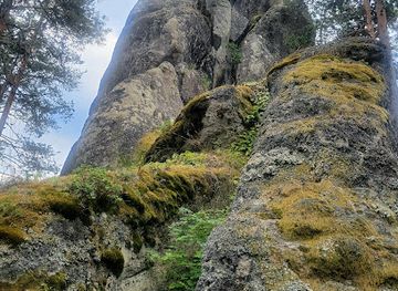 bulgaria/rhodopes/attraction/goat-stone-ancient-rock-sanctuary