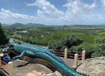 thailand/hua-hin/attraction/san-chao-mae-thapthim-thong