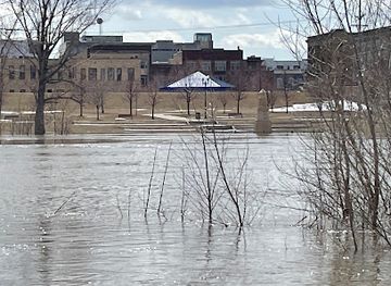 north-dakota/grand-forks/attraction/lafave-park