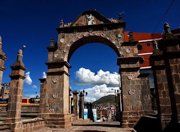 peru/puno-region/attraction/arco-deustua