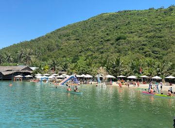 vietnam/nha-trang/attraction/robinson-beach-nha-trang