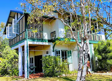 Burnett House