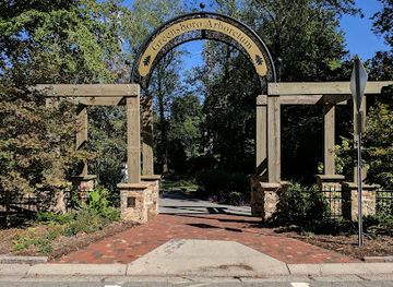 north-carolina/greensboro/old-irving-park/attraction/greensboro-arboretum