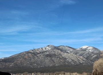 new-mexico/sangre-de-cristo-mountains/attraction/downtown-taos-historic-district
