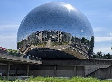 france/paris/attraction/cite-des-sciences-et-de-l-industrie