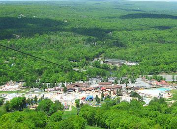 pennsylvania/appalachian-mountains/attraction/camelback-mountain-adventures