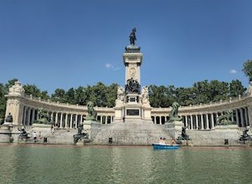spain/madrid/attraction/estanque-grande-del-retiro