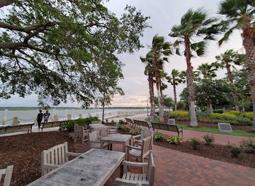south-carolina/beaufort/attraction/henry-c-chambers-waterfront-park