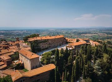 italy/san-gimignano/attraction/castello-di-castagneto