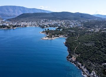 albania/delvina/attraction/plaza-augusto